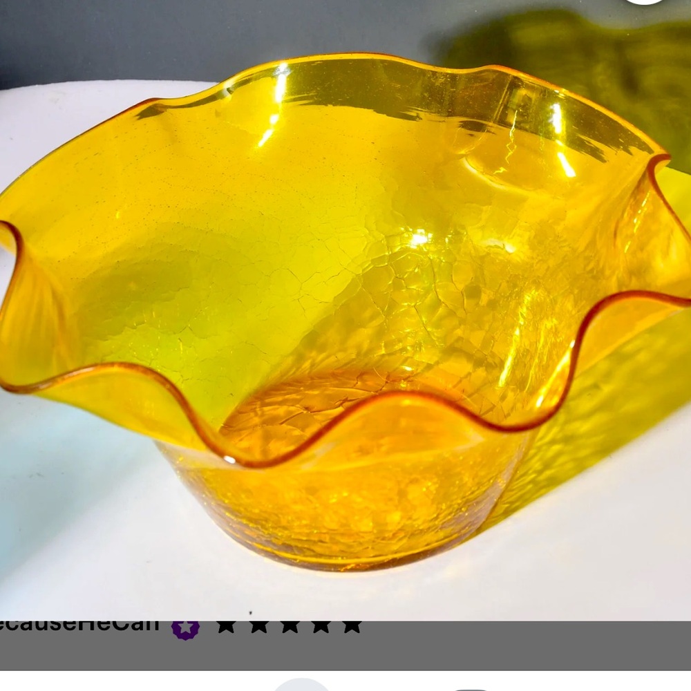 Yellow crackle glass glows under black light
